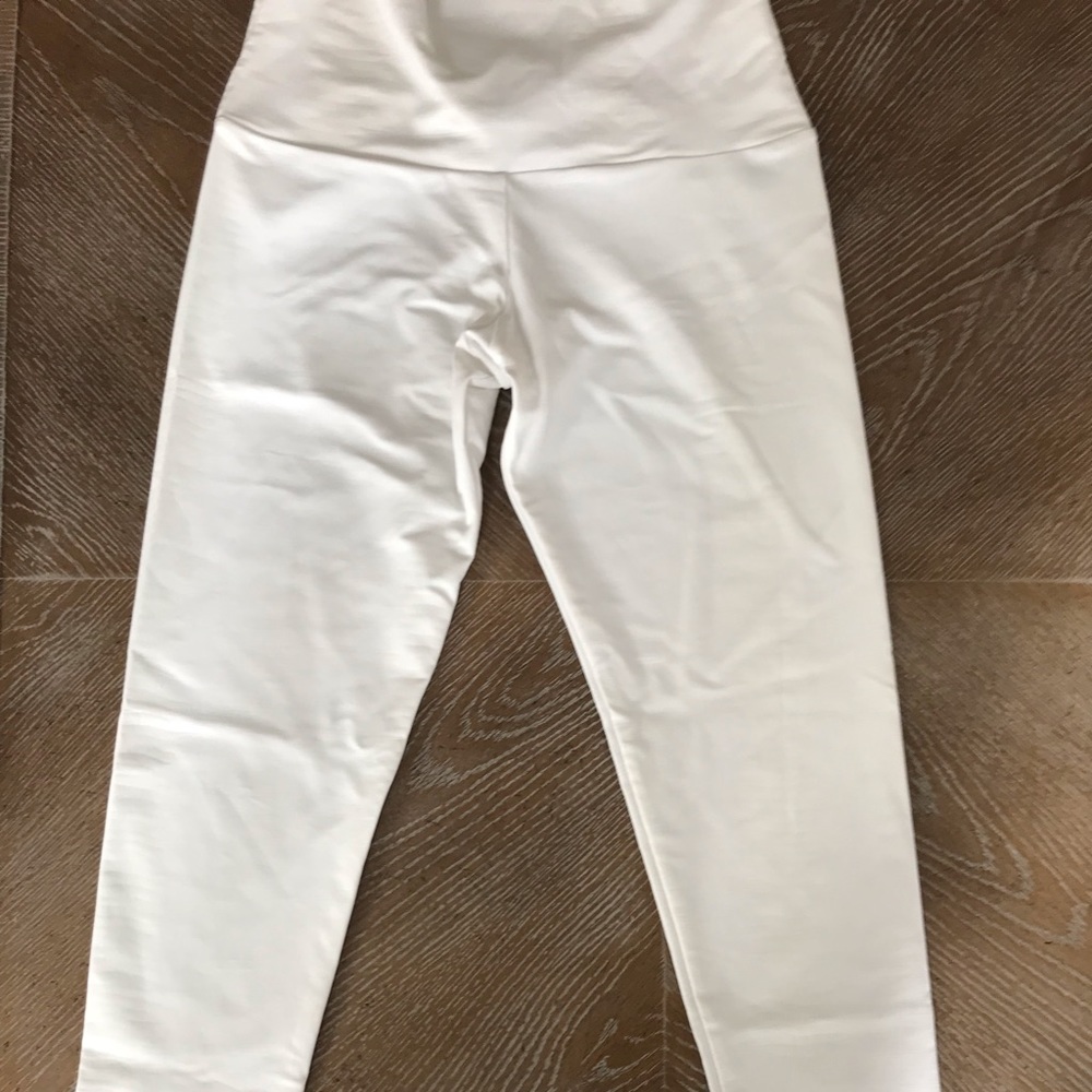 Yoga legging pants onzie white snake print stretch